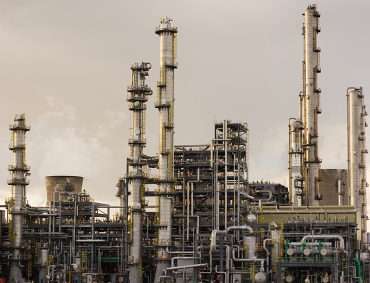 oil-refinery-in-oil-and-gas-industry